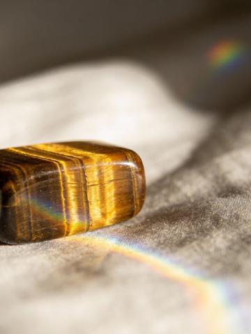 Tiger's Eye Crystal Meaning feature image